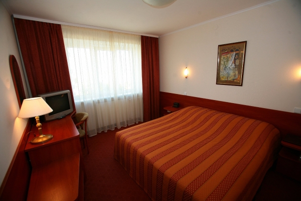 Hotel Sputnik (Minsk)